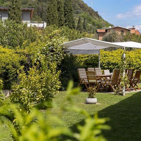 Carly'S Rooms Torbole Sul Garda Eksteriør billede