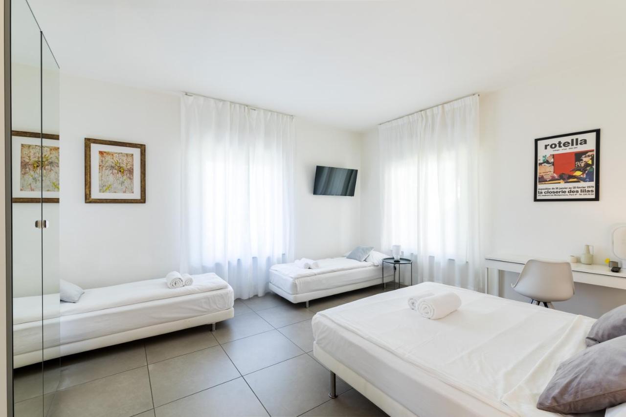 Carly'S Rooms Torbole Sul Garda Eksteriør billede